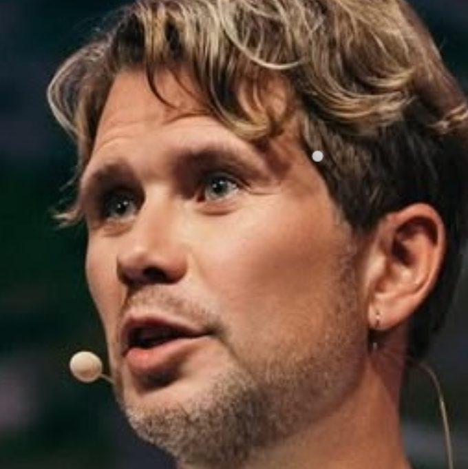 Артур Кошкин