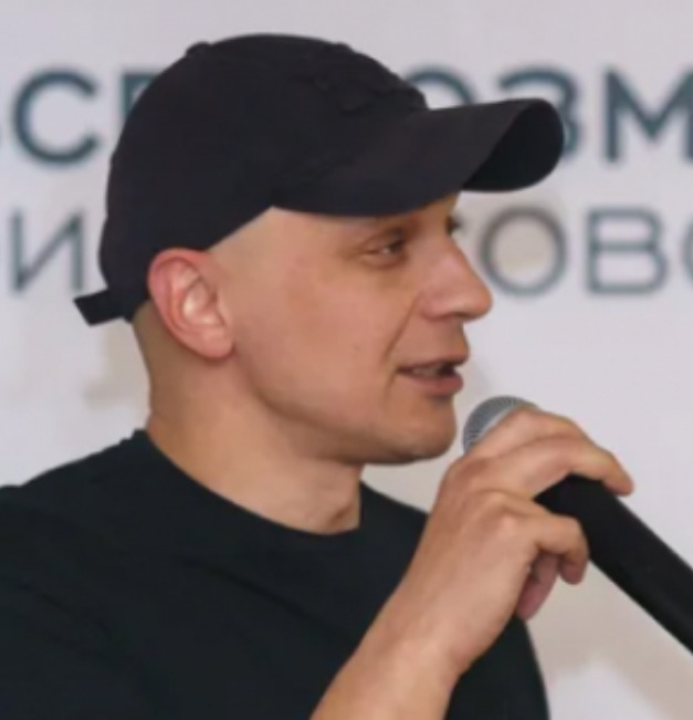 Роман Андреев