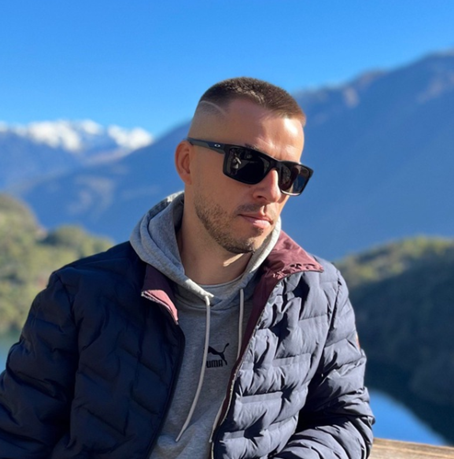 Андрей Шарук